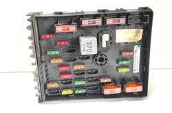 VOLKSWAGEN Passat B5 (1996-2005) Fuse box 3C0937125 31359444