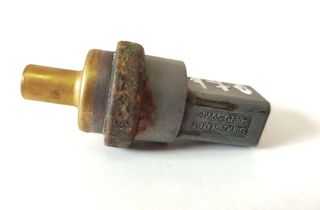 VOLKSWAGEN Golf 8 generation (2019-2023) Датчик температуры охлаждающей жидкости 31375233