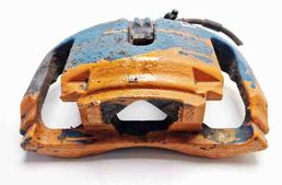 BMW 7 Series F01/F02 (2008-2015) Priekšējais labais bremžu suports 32619636