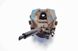 BMW 7 Series F01/F02 (2008-2015) Aizmugurējais kreisais bremžu suports 32619643