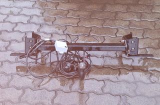 OPEL Antara 1 generation (2006-2015) Съемный крюк 33073916