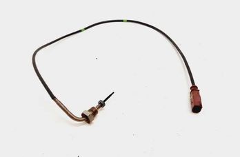 VOLKSWAGEN Passat B8 (2014-2023) Exhaust gas temperature sensor 04L906088JE 20521632