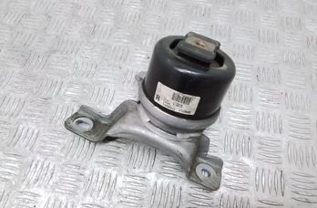 VOLVO XC60 2 generation (2017-2024) Right Side Engine Mount 31330135 27572668