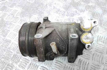 VOLVO V50 1 generation (2003-2012) Hасос кондиционера 30780330 30263392