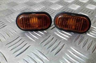 RENAULT Trafic 2 generation (2001-2015) Priekšējā labā spārna pagrieziena signāls 7700847333 25139980