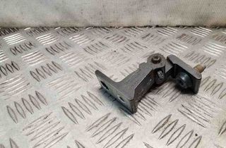 AUDI Q5 8R (2008-2017) Priekšējo kreiso durvju eņģes 8K0831401E 32149329