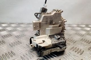 AUDI A5 8T (2007-2016) Aizmugurējo kreiso durvju slēdzene 8K0839015C 32151072