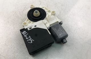 VOLKSWAGEN Caddy 4 generation (2015-2020) Priekšējo labo durvju logu pacelšanas motorīts 2K5959702 17605384