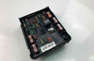 VOLKSWAGEN Passat B7 (2010-2015) Блок предохранителей 3C0937125A 18061597