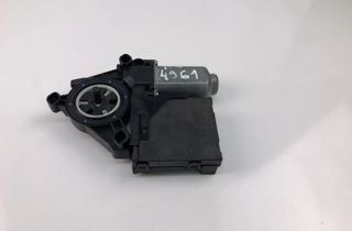 VOLKSWAGEN Touran 1 generation (2003-2015) Маторчик стеклоподъемника передней правой двери 1T0959701 19921269