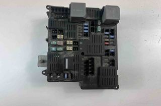 VOLVO V90 2 generation (2016-2024) Fuse Box 31473771 28234920
