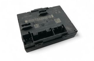 VOLKSWAGEN Passat B8 (2014-2023) Aizmugurējo kreiso durvju vadības bloks 5Q0959595E 32051885