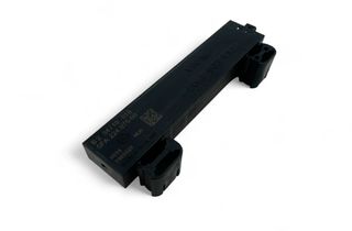 VOLKSWAGEN Golf 8 generation (2019-2023) Antenas pastiprinātājs 5WA962132 32804302