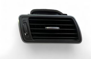 VOLKSWAGEN Passat B7 (2010-2015) Вентиляционные отверстия в приборной панели 3AB819702A 33030276