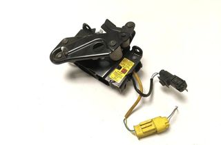 BMW 5 Series F10/F11 (2009-2017) Right Side Hood Lock 7184441 32631717