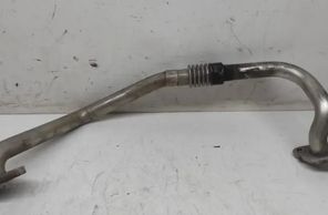 AUDI A6 C6/4F (2004-2011) Трубка рециркуляции отработавших газов 03L131521AD 32819136