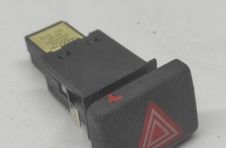 AUDI A4 B7/8E (2004-2008) кнопка опасности 8E0941509 32825694