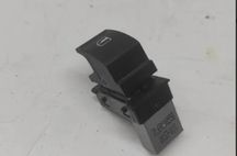 SEAT Altea 1 generation (2004-2013) Aizmugurējo kreiso durvju loga pacēlāja slēdži 7L6959855B 32935396