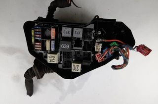 VOLKSWAGEN Touareg 1 generation (2002-2010) Fuse box 7l0937615 31942380