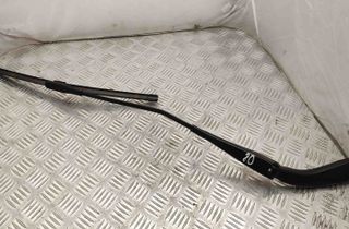 BMW M4 F82/F83 (2013-2020) Priekšējie stikla tīrītāji 7260485,61617260485,W000027229D 13801755