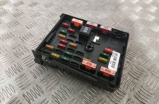 VOLKSWAGEN Passat CC 1 generation (2008-2017) Блок предохранителей 3C0937125A 17131492