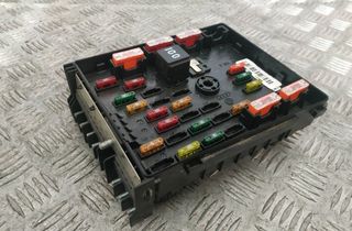 VOLKSWAGEN Passat B7 (2010-2015) Блок предохранителей 3C0937125A 17898799