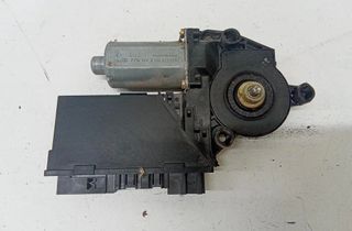 VOLKSWAGEN Touareg 1 generation (2002-2010) Aizmugurējo labo durvju loga vadības motorīts 7L0959794 32788741