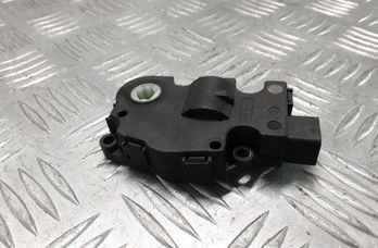 MERCEDES-BENZ R-Class W251 (2005-2017) Salona sildītāja vadības vārsti EFB326 28402579