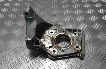 VOLVO V40 2 generation (2012-2020) Fuel pump bracket 9684778280 28406161