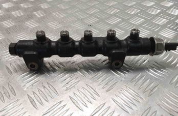 MAZDA 121 1 generation (1987-1991) Топливная рейка 9648580880 28418217