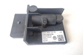 VOLKSWAGEN Golf 8 generation (2019-2023) Управление топливным насосом 5Q0906121E 31236688