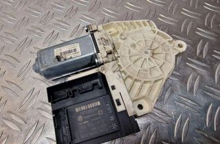 VOLKSWAGEN Passat B7 (2010-2015) Priekšējo kreiso durvju logu pacēlāja motorīts 1K0959792L,1K0959702P 31238480