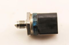 AUDI A4 B8/8K (2011-2016) Degvielas spiediena sensors 06H906051A 21393802