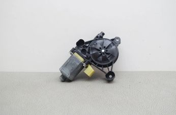 SEAT Leon 3 generation (2012-2020) Priekšējo kreiso durvju logu pacēlāja motorīts 0130822717,5Q0959801B 23045936