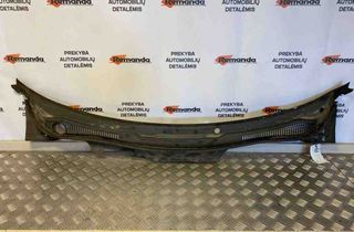 VOLVO V50 1 generation (2003-2012) Пластмасса передняя стеклоочистителей 31577427