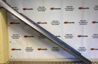 AUDI A4 B7/8E (2004-2008) Наружний пластиковый порог правый 8E0853860A 31604382