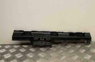BMW 4 Series F32/F33/F36 (2013-2020) Front Right Side Sideskirt Holder 7285792 27969536