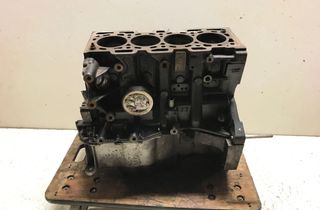 DACIA Duster 1 generation (2010-2017) Блок двигателя K9K 30189858