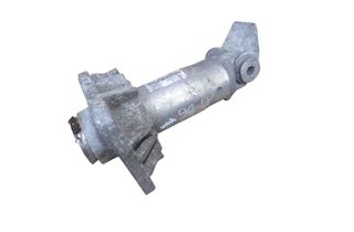AUDI A4 B6/8E (2000-2005) Отбойник левый 8E0807133B 26366158