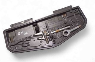 BMW 8 Series E31 (1989-1999) Tool set 71111180681 28021124