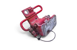 AUDI A4 B7/8E (2004-2008) Петли дверные нижние 8E0831411B 31046244