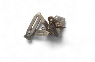 AUDI 100 S3 (1982-1990) Замок капота 4D0823485C 33072194