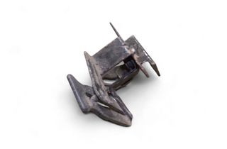 AUDI 100 S3 (1982-1990) Замок капота 4D0823485C 33072259