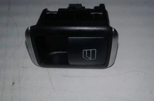 MERCEDES-BENZ A-Class W176 (2012-2018) Кнопка стеклоподъемника передней левой двери 2049058102 14714654