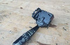 TOYOTA Avensis Verso 1 generation (2001-2003) Stikla tīrītāja rokturis 173654 31505375