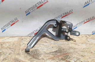 BMW 5 Series F10/F11 (2009-2017) Priekšējā labā spārna kronšteins 41357207210,7207210 32614402