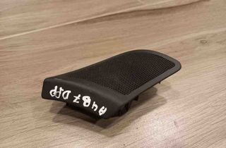 AUDI A4 B7/8E (2004-2008) Priekšējo labo durvju skaļrunis 8E0035424 31448578