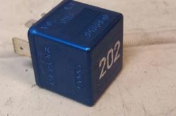 VOLKSWAGEN Passat B6 (2005-2010) Relejs 8A0951253 31448764