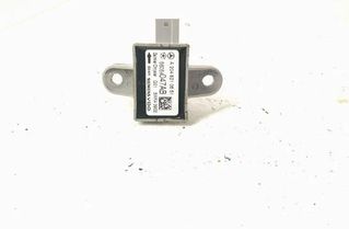 MERCEDES-BENZ C-Class W204/S204/C204 (2004-2015) Боковой датчик удара правый 2048210651,A2048210651 27142895