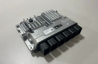 BMW X4 G02 (2018-2024) Блок управления двигателем 5A8F928 33036177